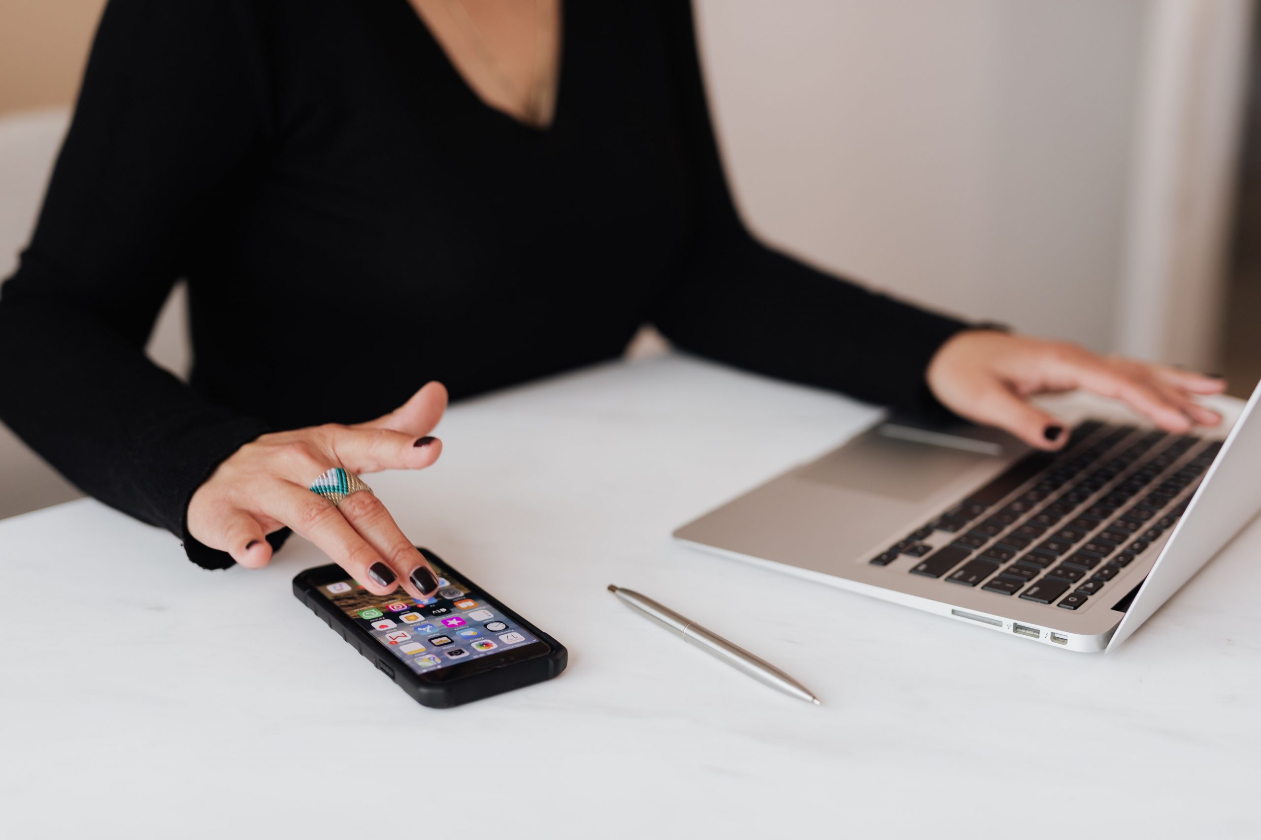 Gabbyville’s Medical Virtual Receptionist Service